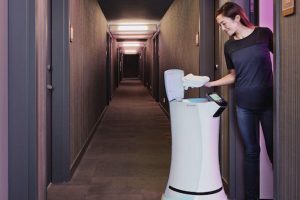 SaviOne, un robot pour l'hotel