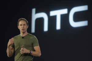 Le designer du HTC One M9 s'en va chez Fitbit