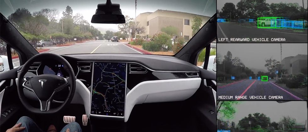 Démonstration de voiture autonome Tesla
