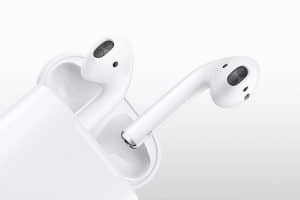 AirPods Siri